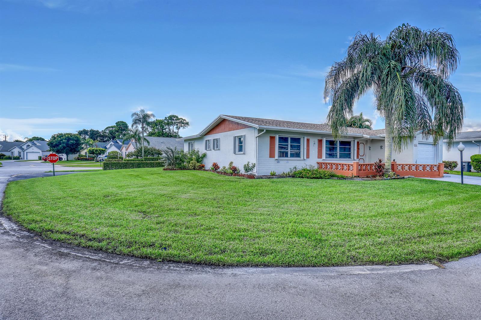5126 Michael Drive Drive, West Palm Beach FL 33417 photo 2