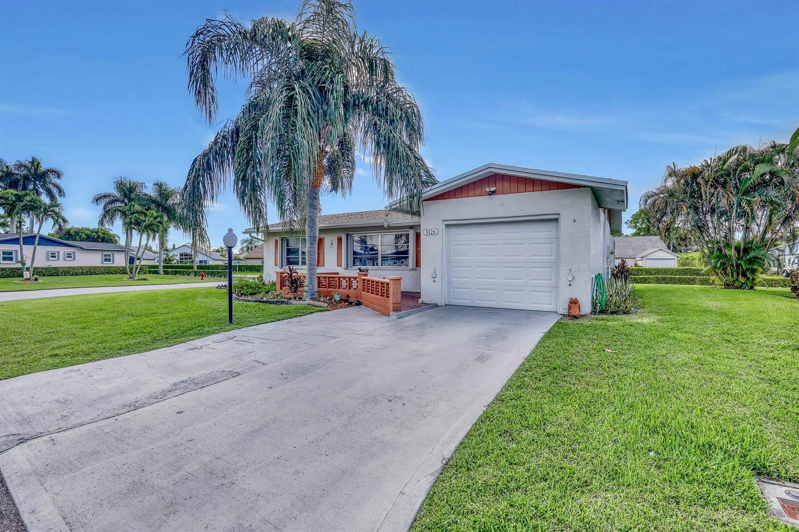 5126 Michael Drive Drive, West Palm Beach FL 33417 photo 4