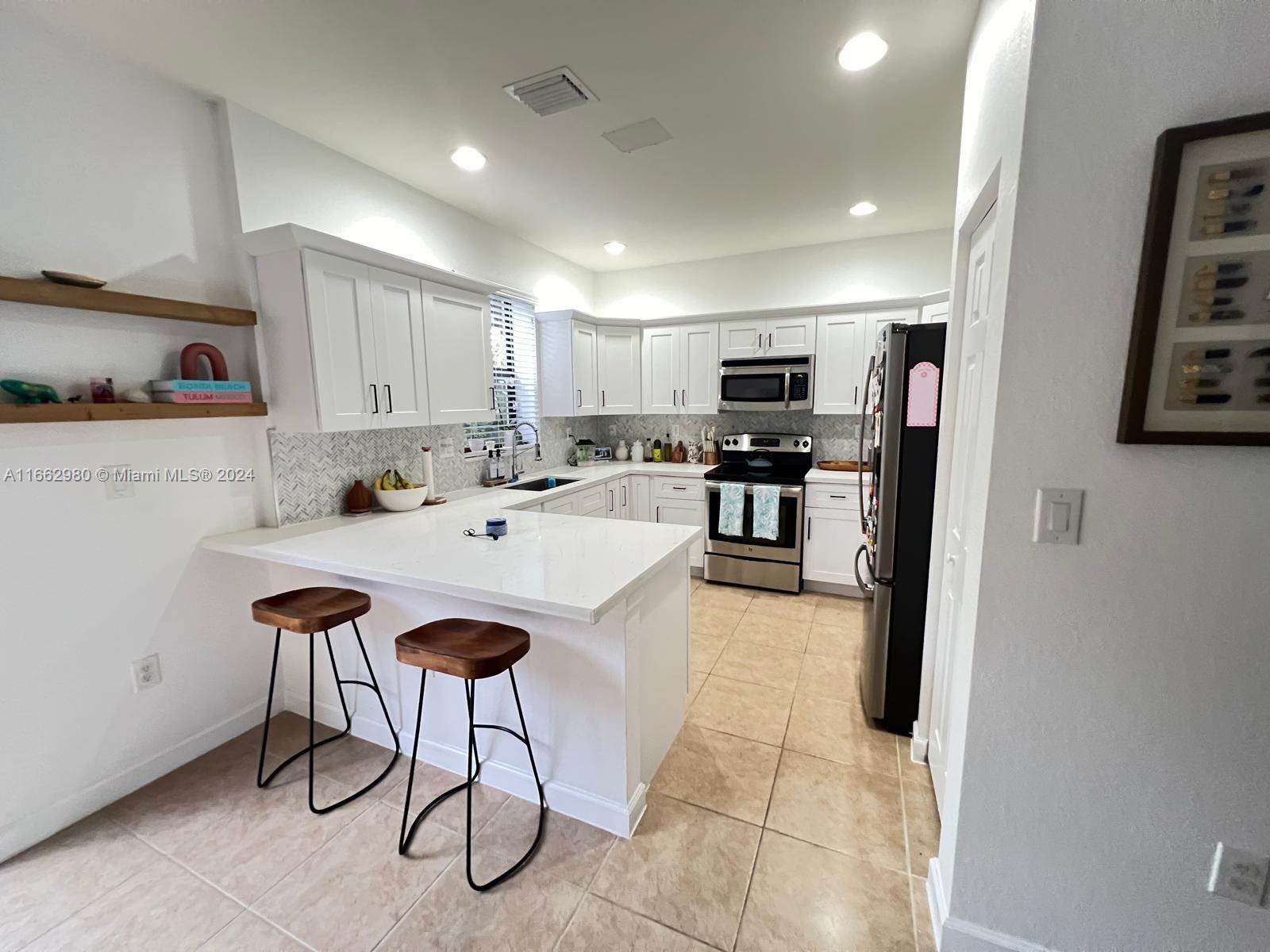 17453 SW 153rd Path, Miami FL 33187 photo 4