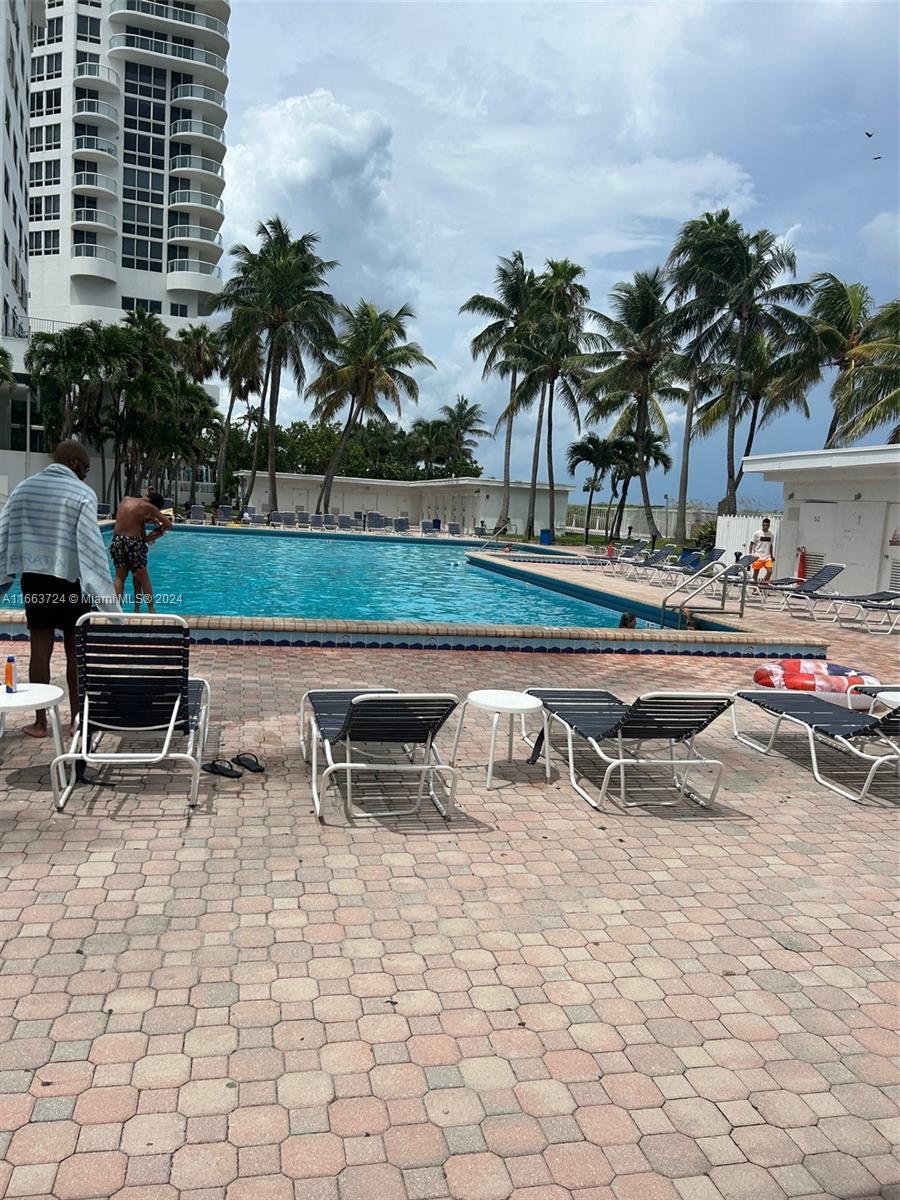 6345 Collins Ave # 40, Miami Beach FL 33141 photo 2