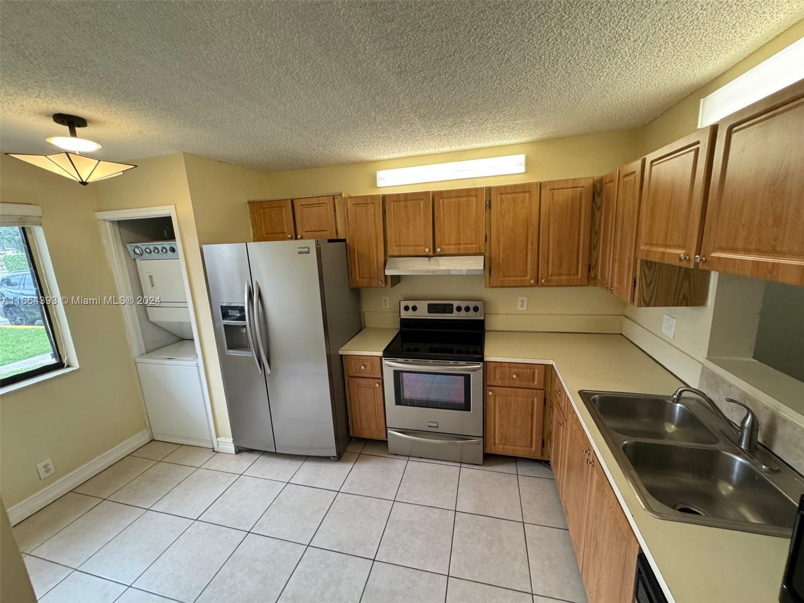 8061 Southgate Boulevard, North Lauderdale FL 33068 photo 5