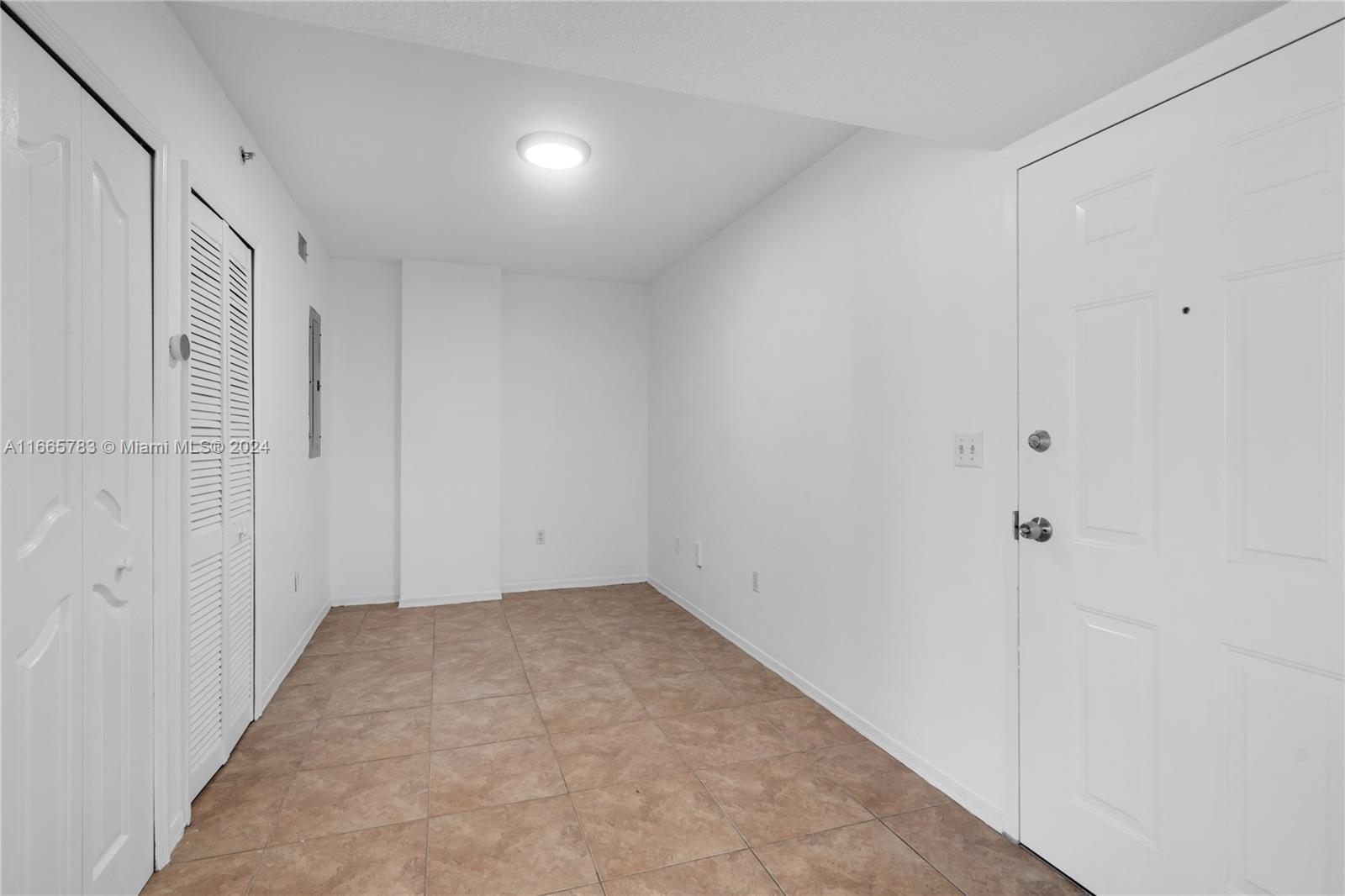 218 NW 12th Ave # 702, Miami FL 33128 photo 2