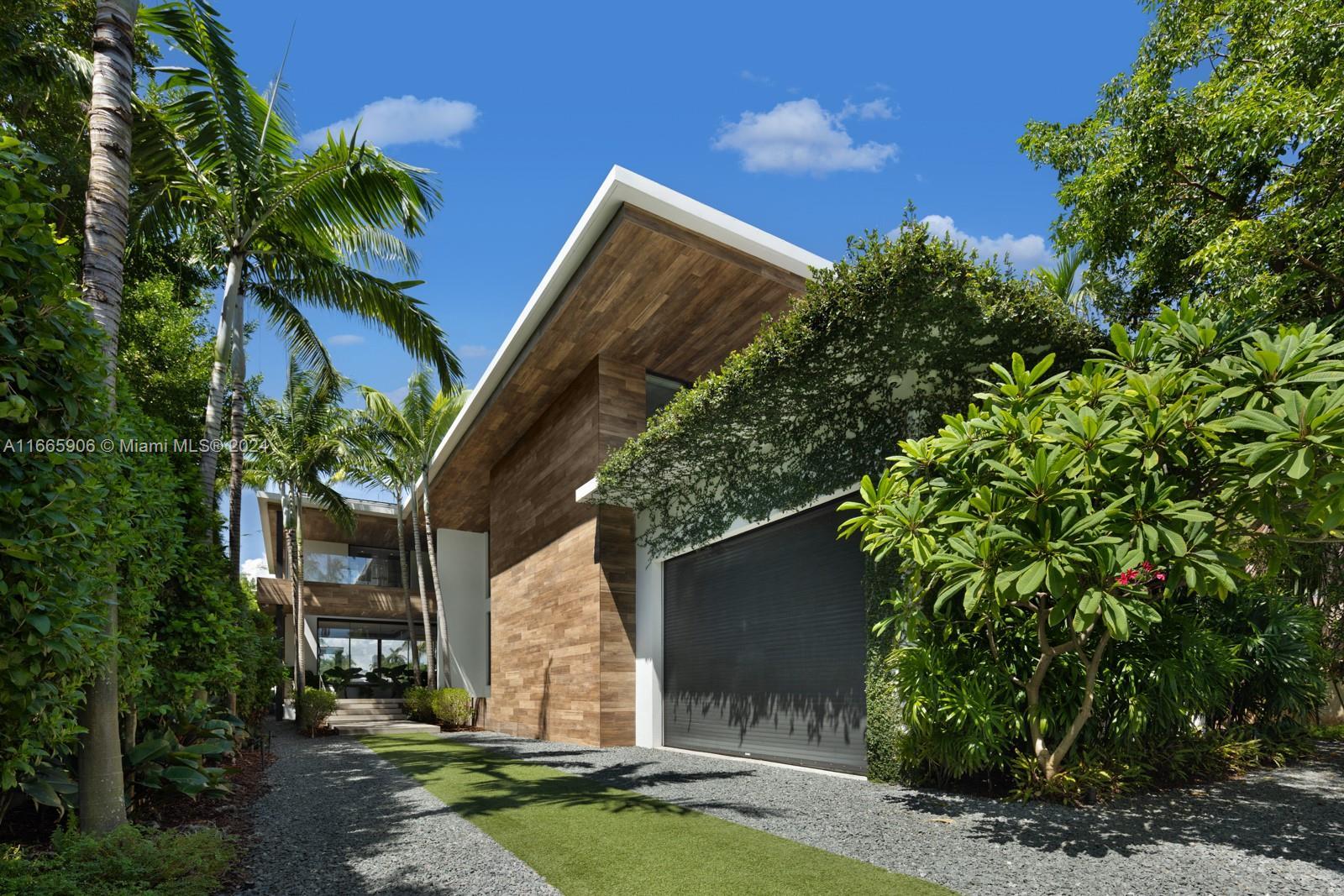 508 W Dilido Dr, Miami Beach FL 33139 photo 2