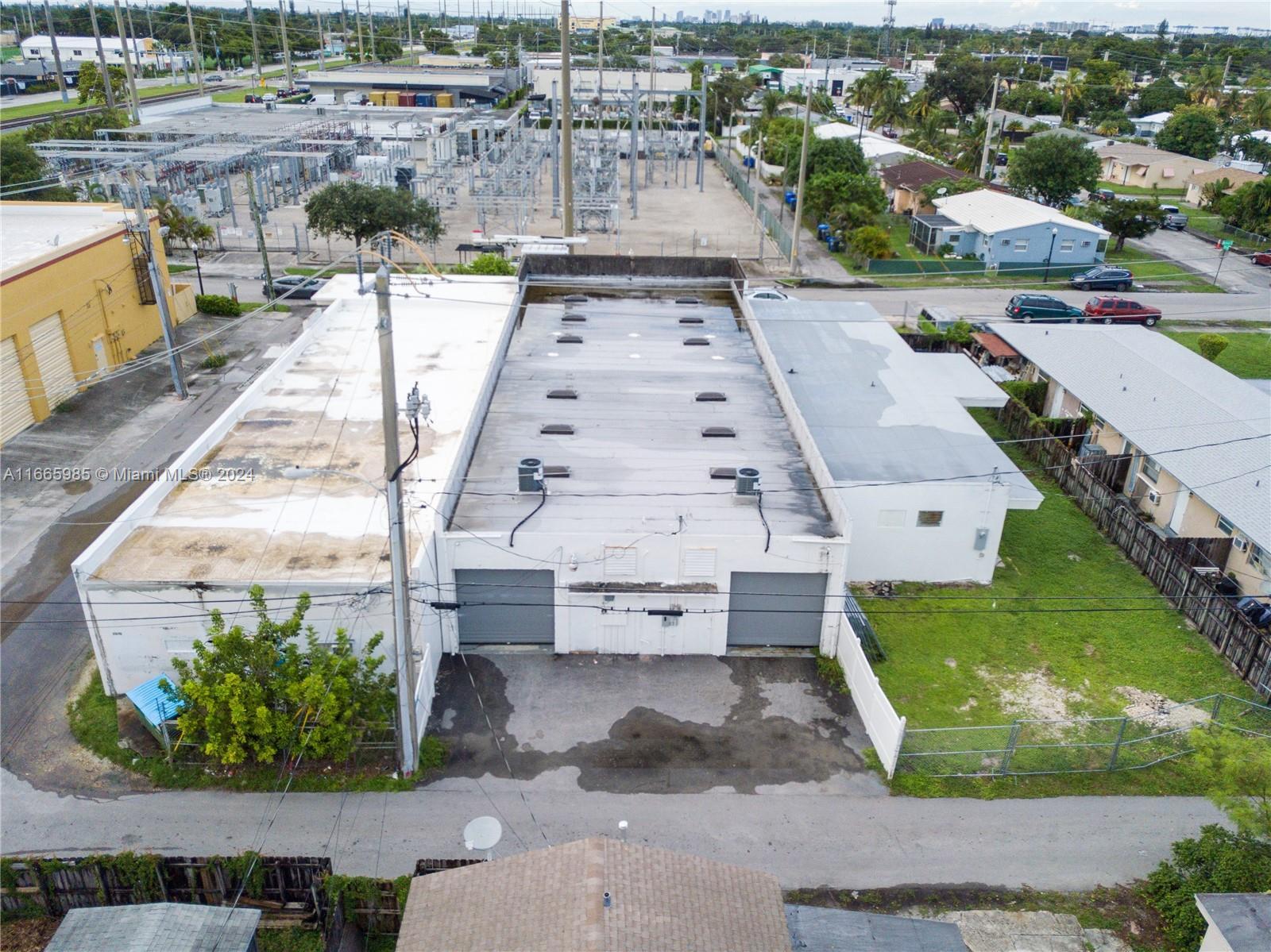 2036 Buchanan St, Hollywood FL 33020 photo 2