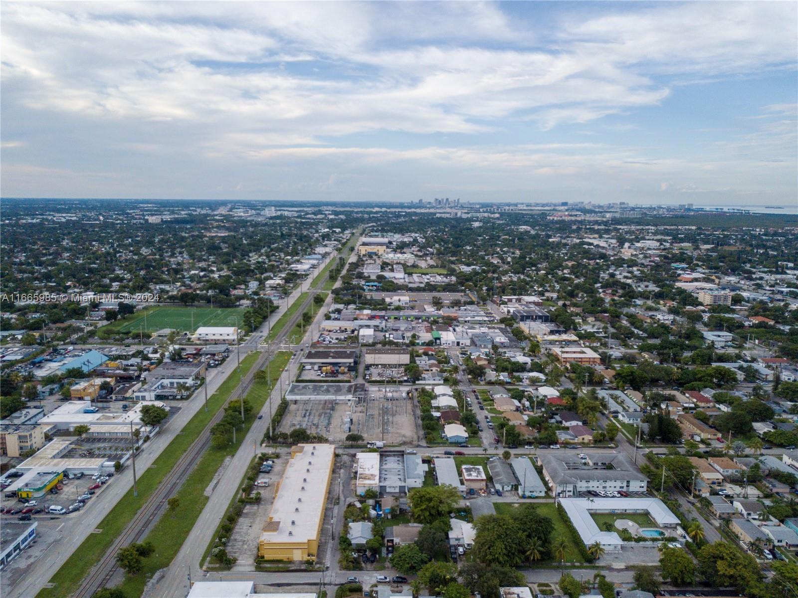 2036 Buchanan St, Hollywood FL 33020 photo 3