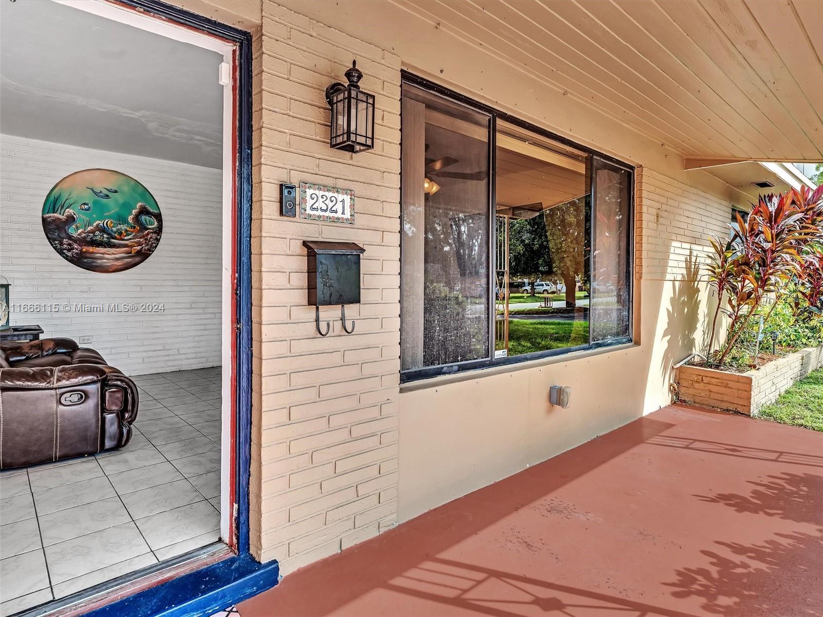 2321 Havana Dr, Miramar FL 33023 photo 3