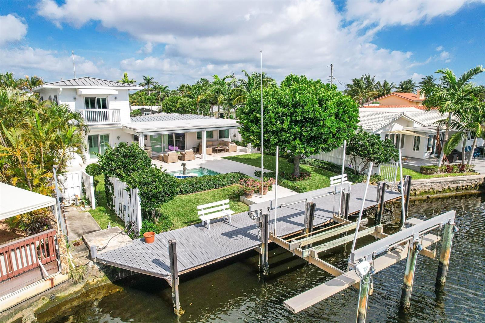 2140 NE 24th Street, Wilton Manors FL 33305 photo 2