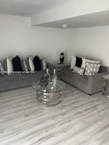 532 NW 11th St, Miami FL 33136 photo 3