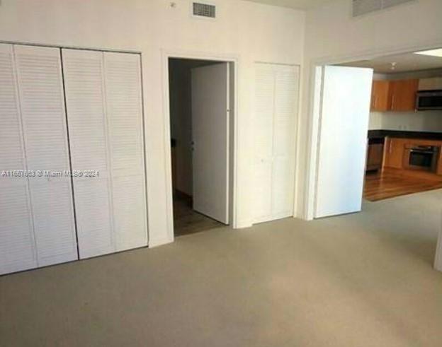 300 S Biscayne Blvd # 1703, Miami FL 33131 photo 2