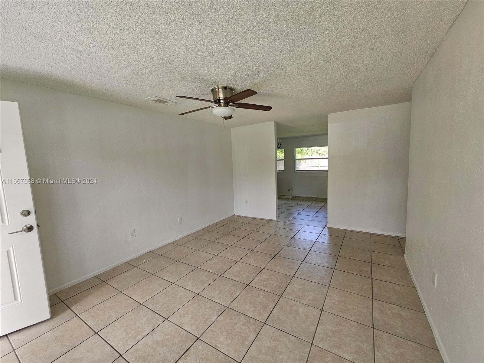 2908 Anderson Dr, Fort Pierce FL 34946 photo 4