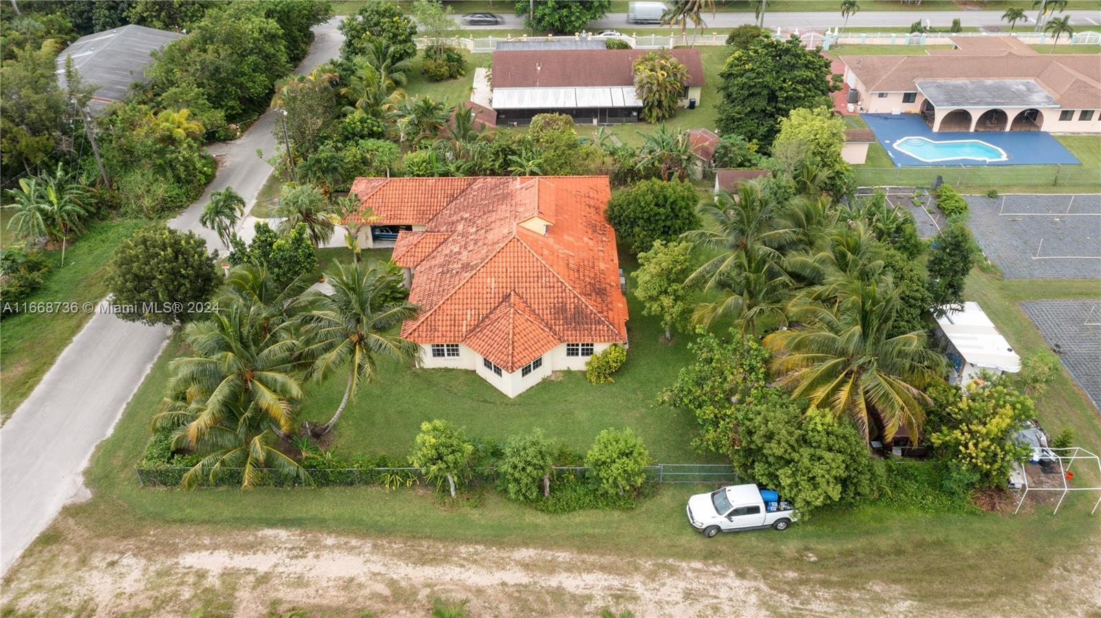 35295 SW 189th Ave, Homestead FL 33034 photo 3