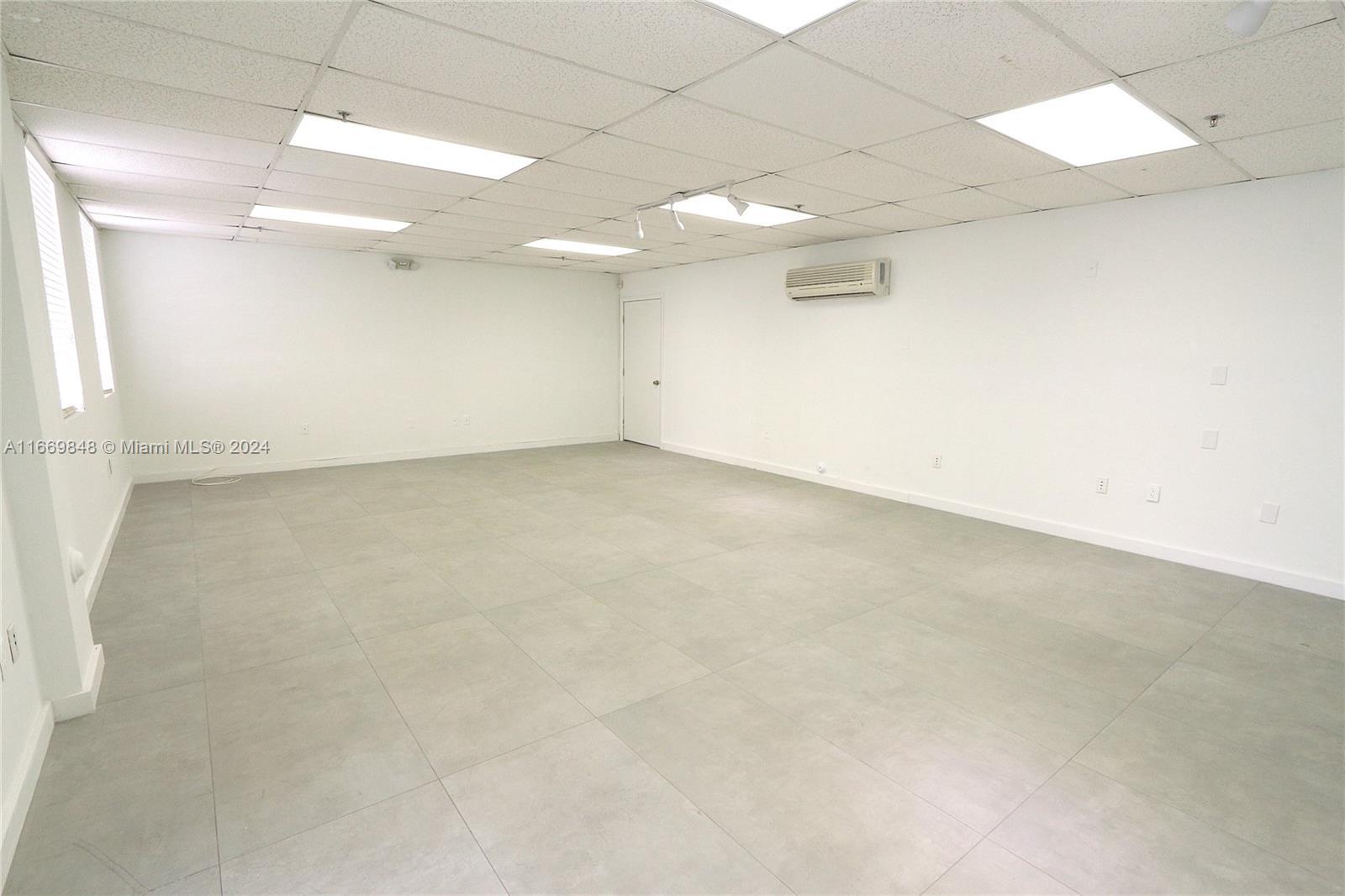 2365 NW 70th Ave 13, Miami FL 33122 photo 5