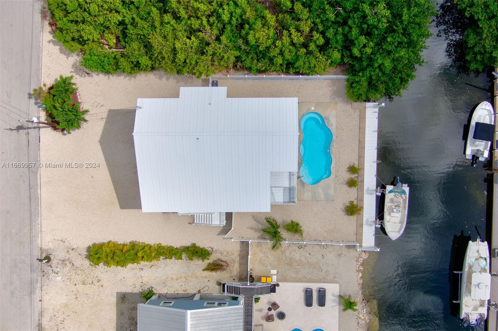 133 Galleon Ln, Lower Keys FL 33042 photo 5