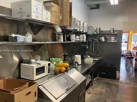 6942 Collins Ave, Miami Beach FL 33141 photo 3