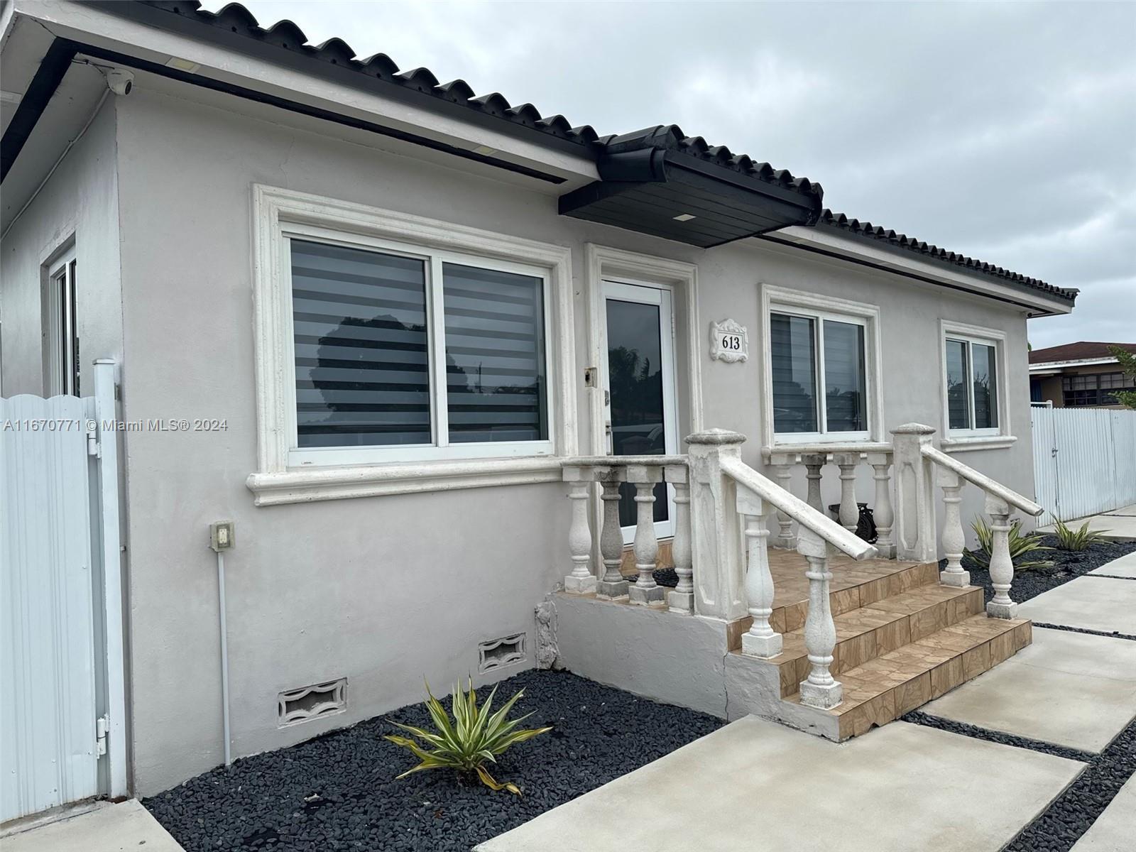 613 E 33rd St, Hialeah FL 33013