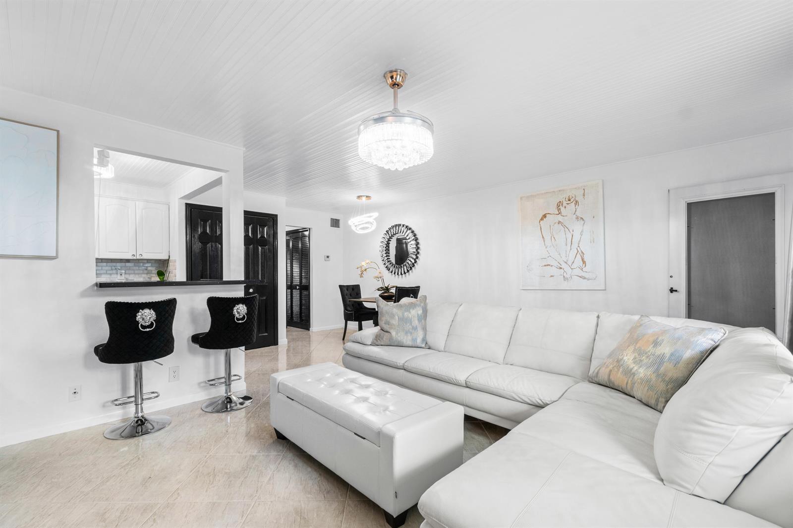 340 Horizons W # 102, Boynton Beach FL 33435 photo 3