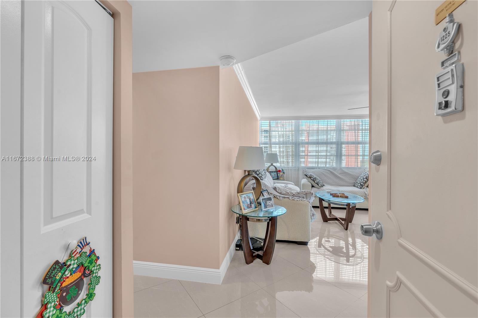 1301 NE Miami Gardens Dr # 1225W, Miami FL 33179 photo 3
