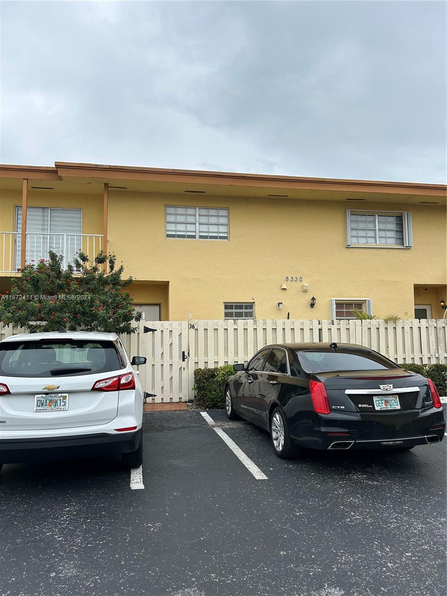 Miami, FL 33193