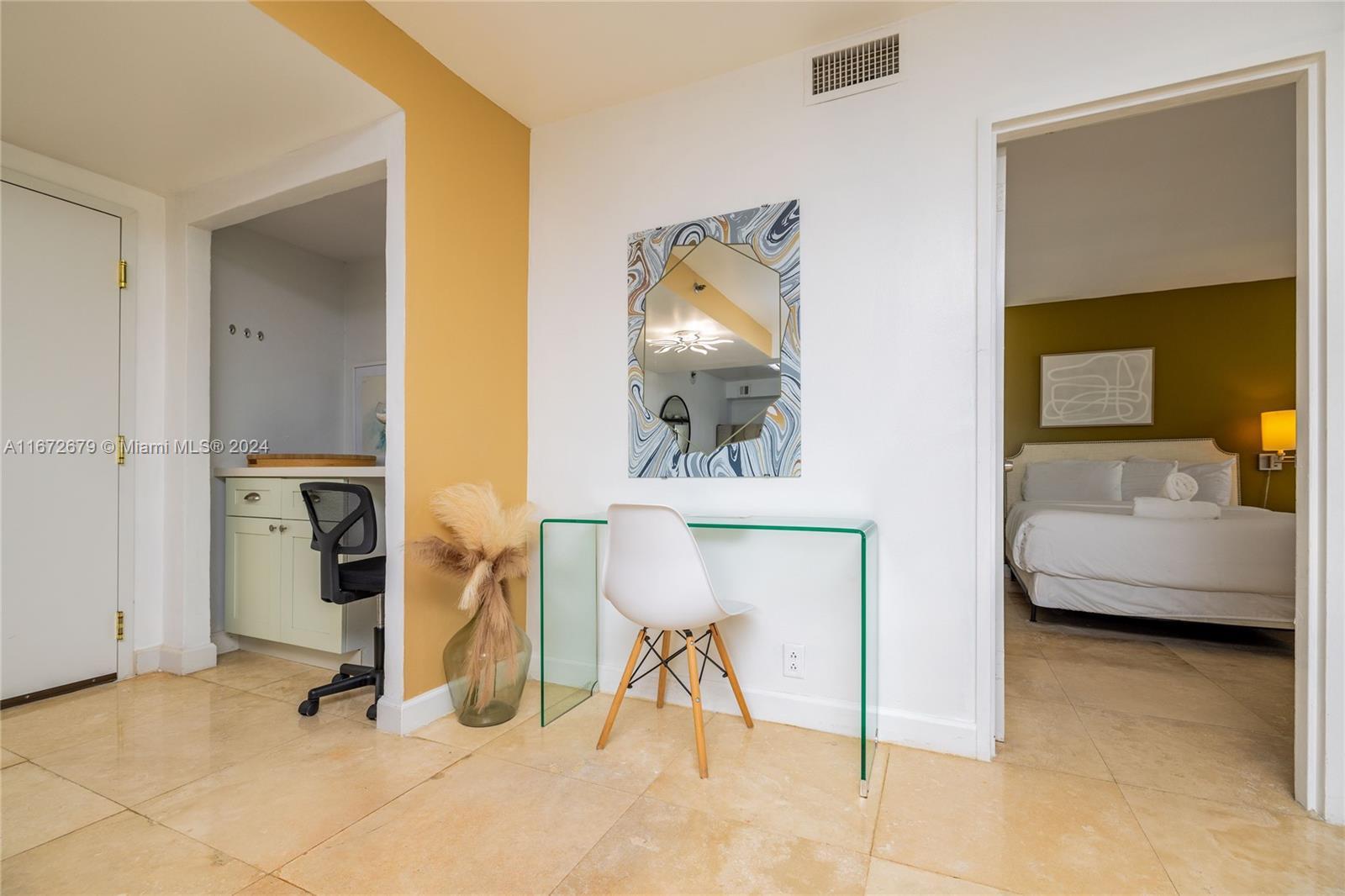 5225 Collins Ave # 1114, Miami Beach FL 33140 photo 3