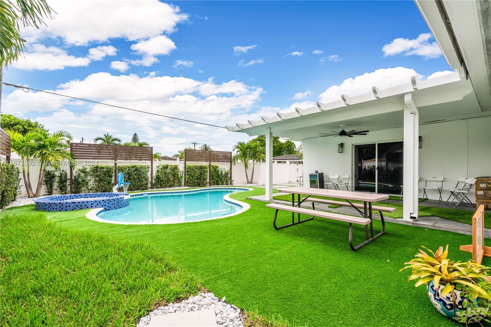 1040 N Royal Poinciana Blvd, Miami Springs FL 33166 photo 3