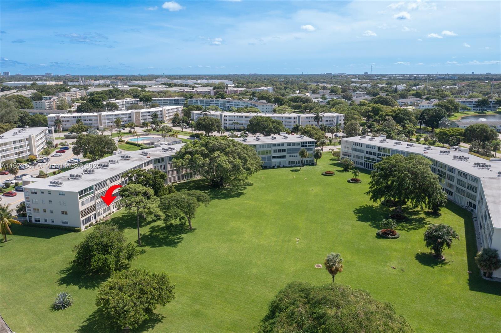 156 E Grantham  E # 156, Deerfield Beach FL 33442 photo 4