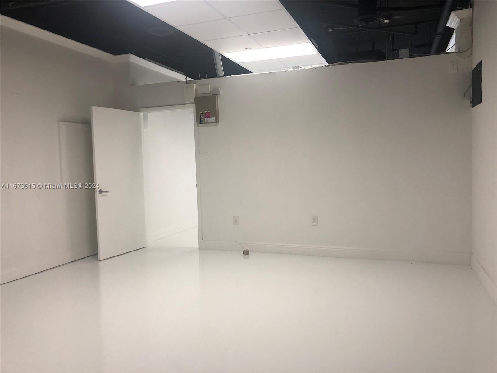 7500 NW 25th St # 108, Miami FL 33122 photo 5
