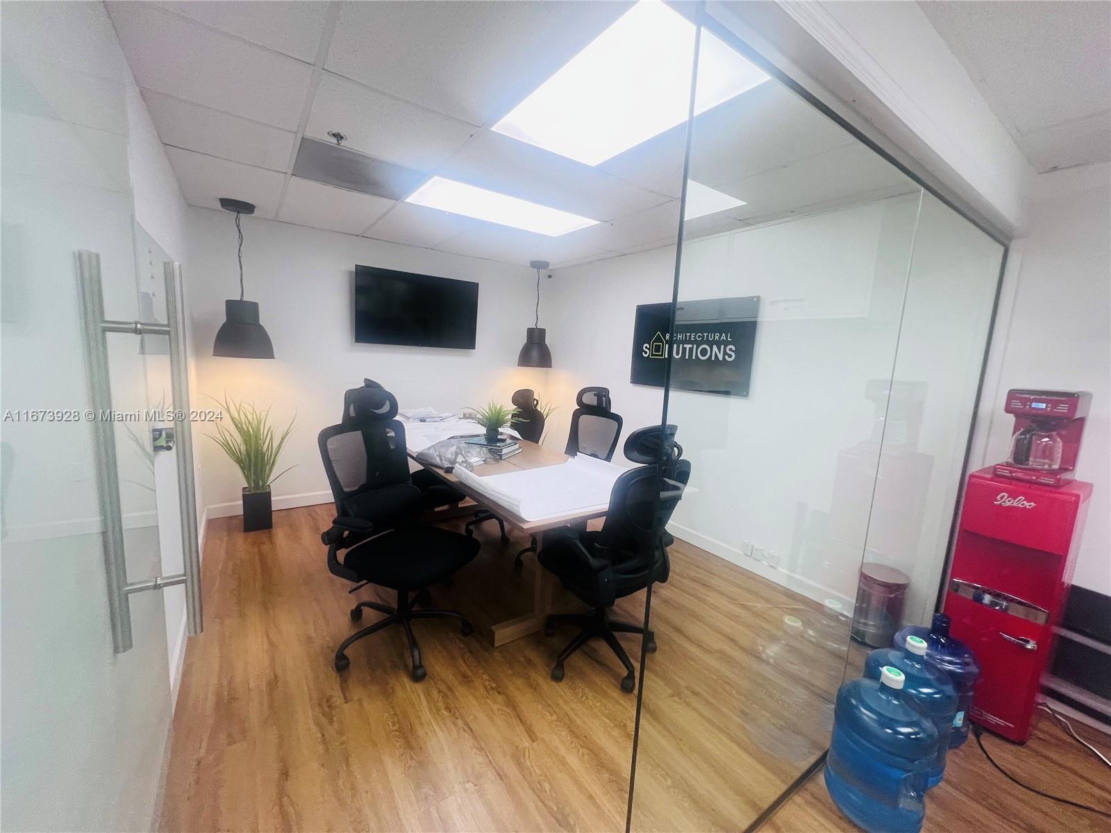 7500 NW 25th St # 254, Miami FL 33122 photo 4