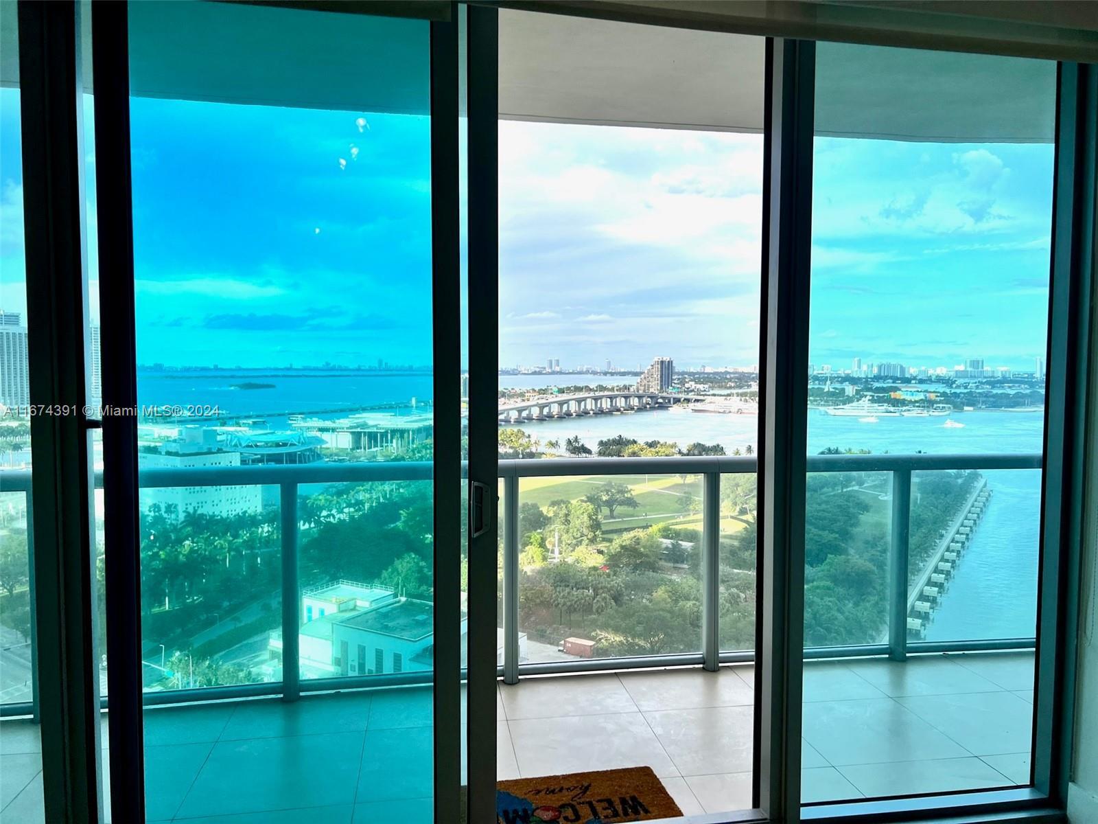 888 Biscayne Blvd # 1811, Miami FL 33132 photo 5