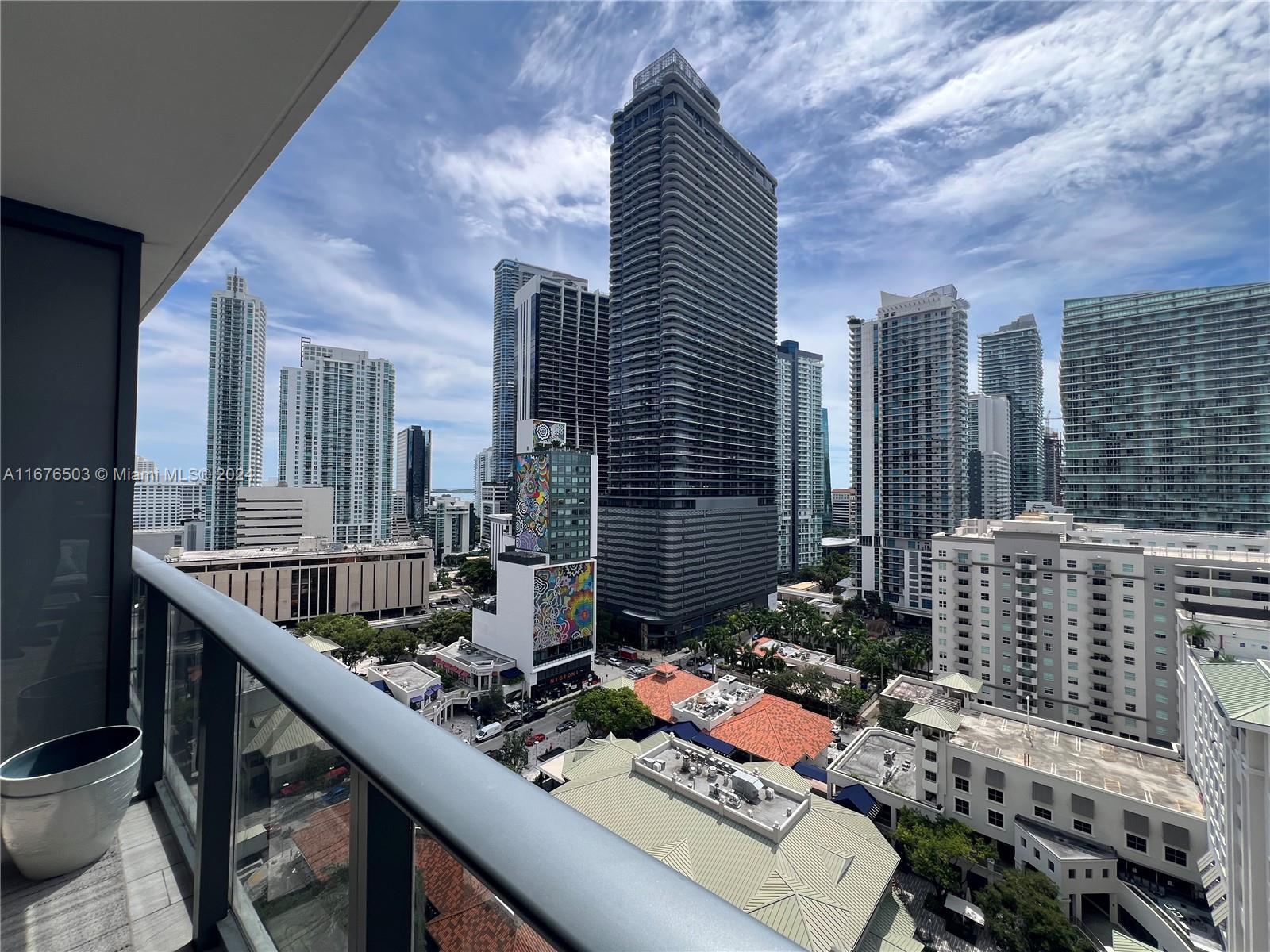 55 SW 9th St # 1604, Miami FL 33130 photo 3
