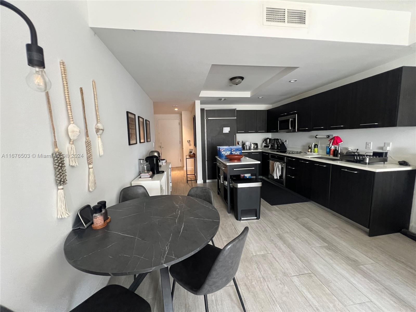 55 SW 9th St # 1604, Miami FL 33130 photo 4