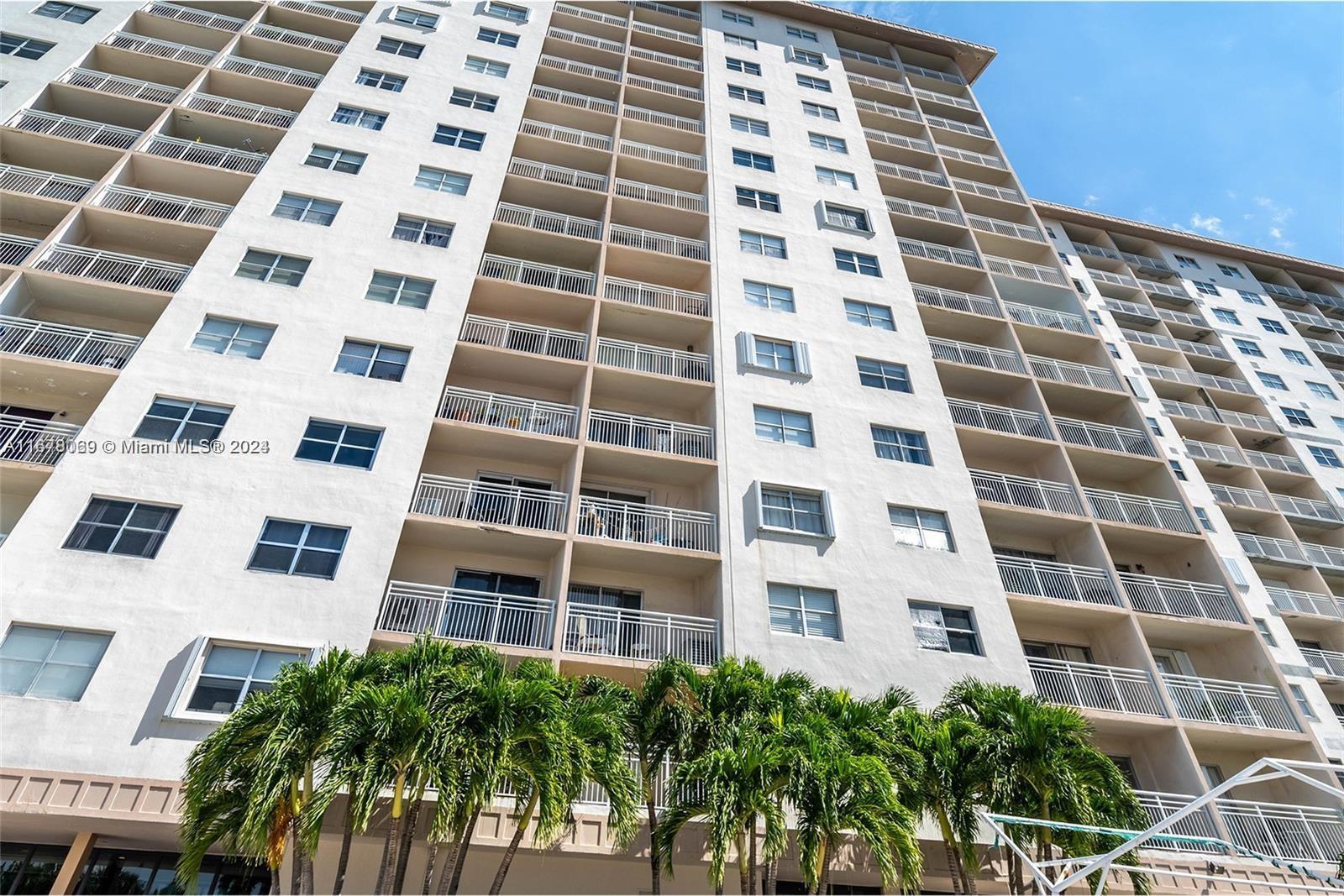400 Kings Point Dr # 1031, Sunny Isles Beach FL 33160 photo 2