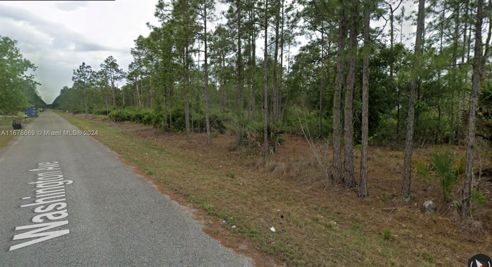1419 Washington Ave, Lehigh Acres FL 33872 photo 3