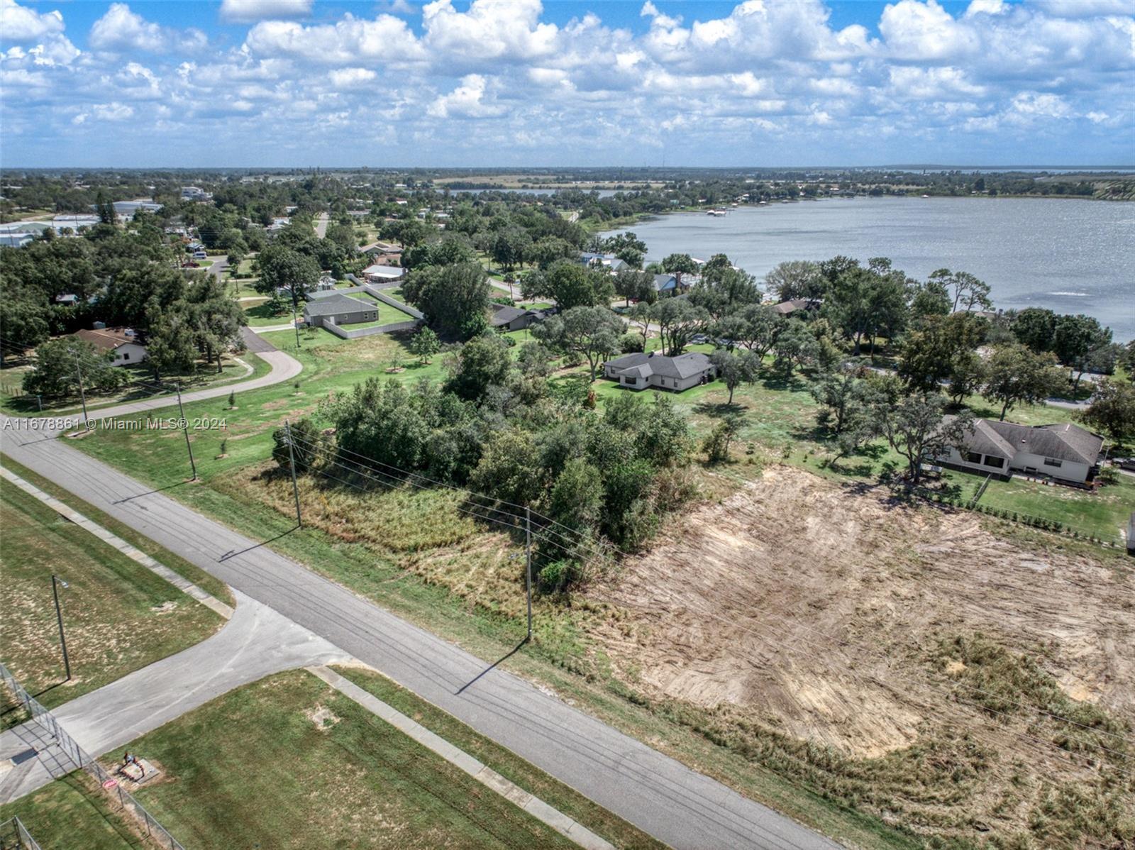 208 MARQUATA DR, Other City - In The State Of Florida FL 33852 photo 5