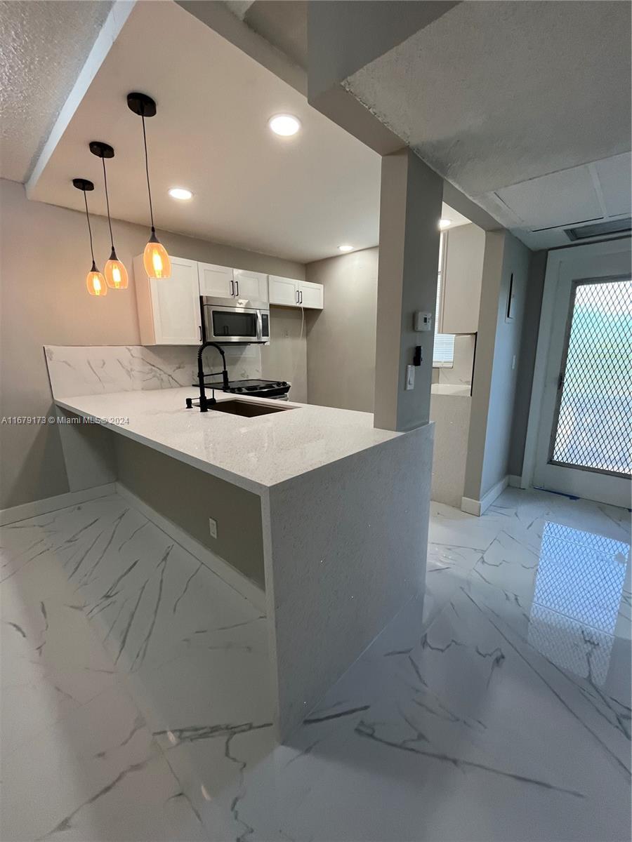 5102 NW 36th St # 605, Lauderdale Lakes FL 33319 photo 5