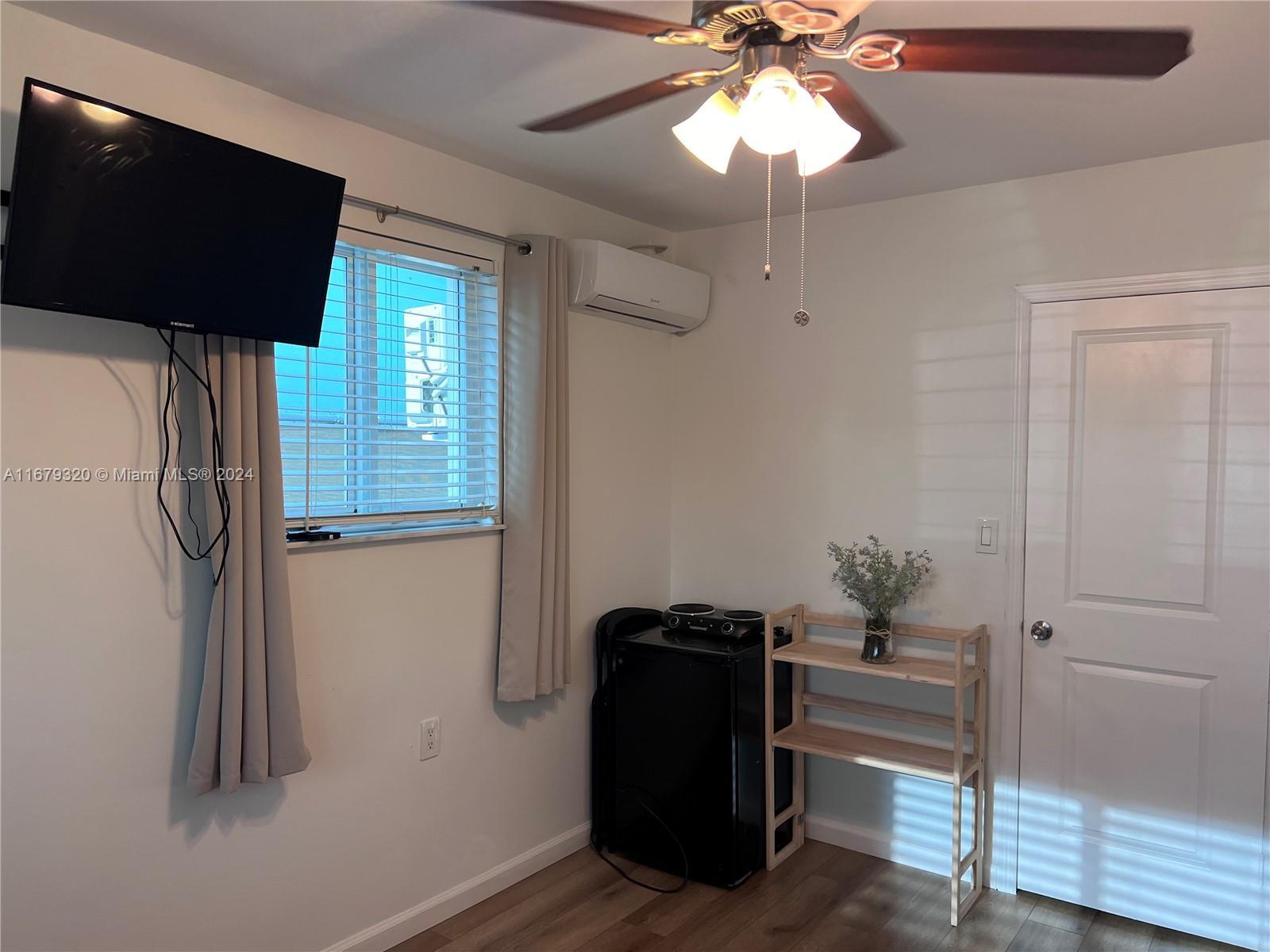 2625 SW 67th Ave, Miami FL 33155 photo 4