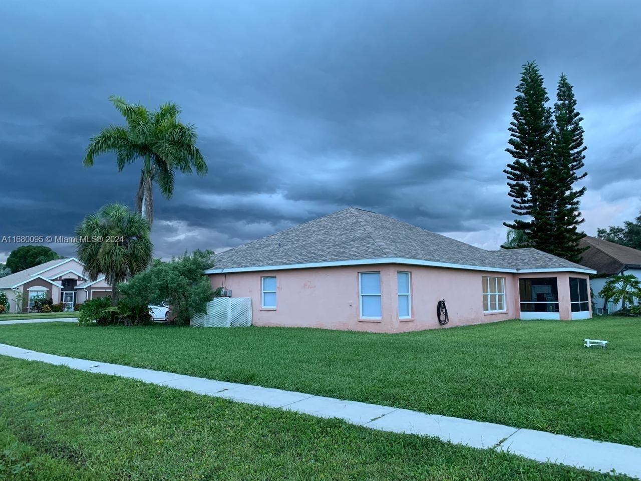 Lehigh Acres, FL 33971