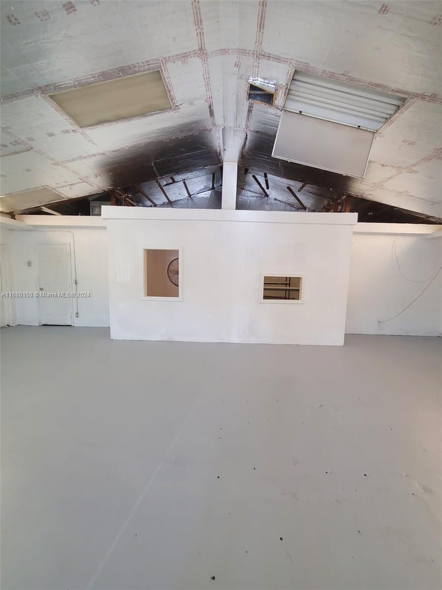 2339 Hayes St, Hollywood FL 33020 photo 4