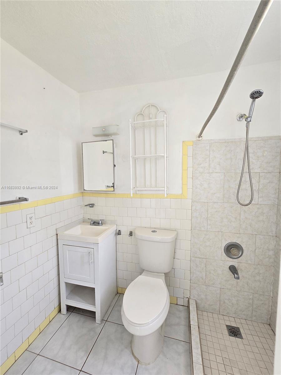 720 E 47th St # 3, Hialeah FL 33013 photo 5