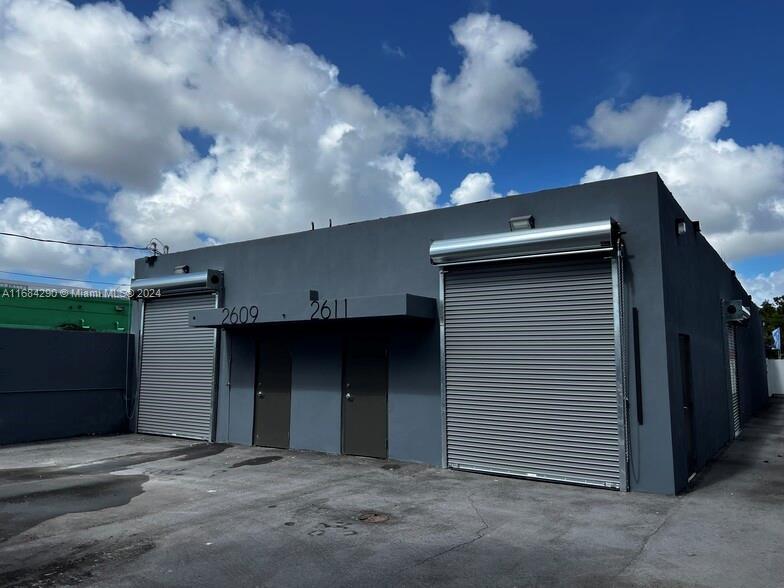 2609 NW 29th St, Miami FL 33142 photo 3
