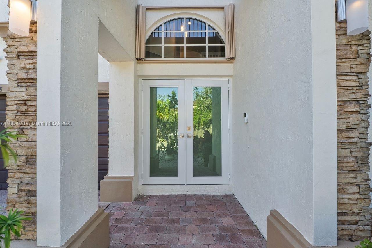 22758 SW 94th Path, Cutler Bay FL 33190 photo 3
