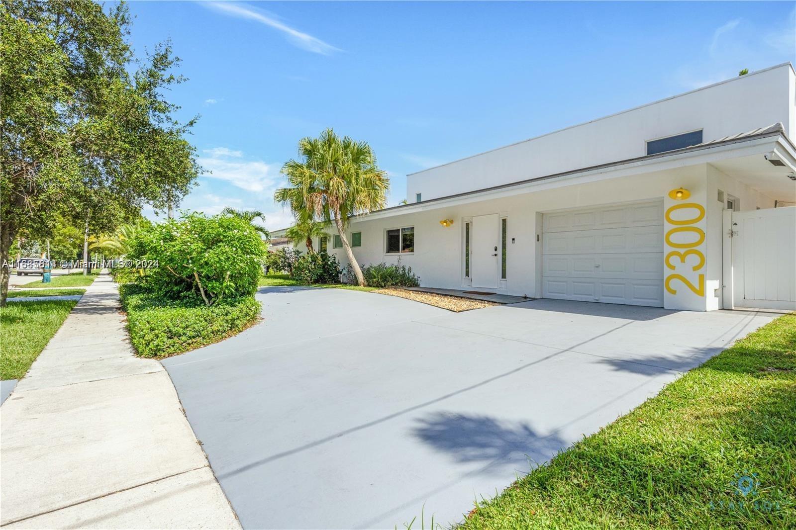 2300 NE 48th Ct, Lighthouse Point FL 33064 photo 3