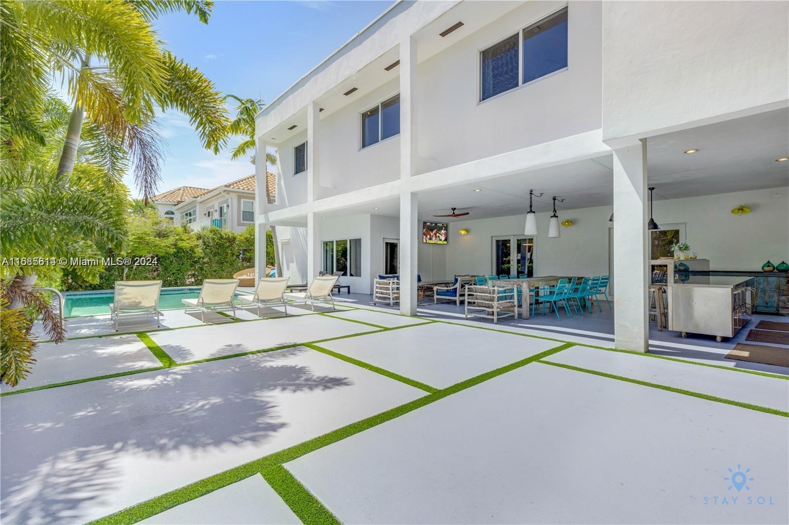 2300 NE 48th Ct, Lighthouse Point FL 33064 photo 5