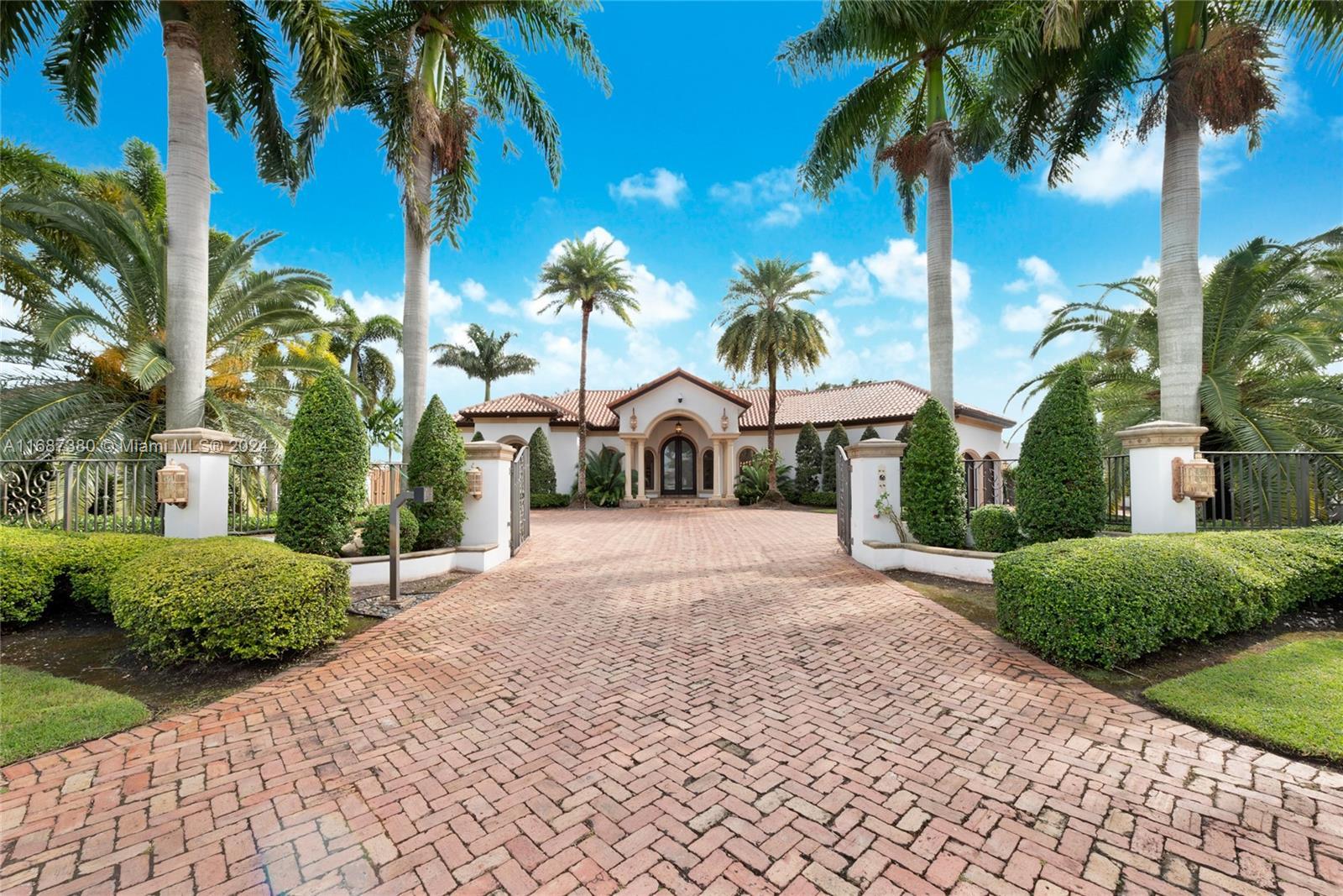 425 NW 119th Ave, Miami FL 33182 photo 2
