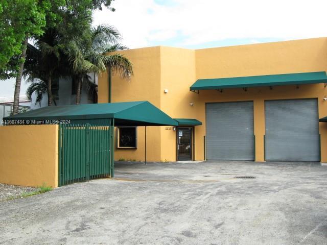 2275 W 77th St, Hialeah FL 33016 photo 2