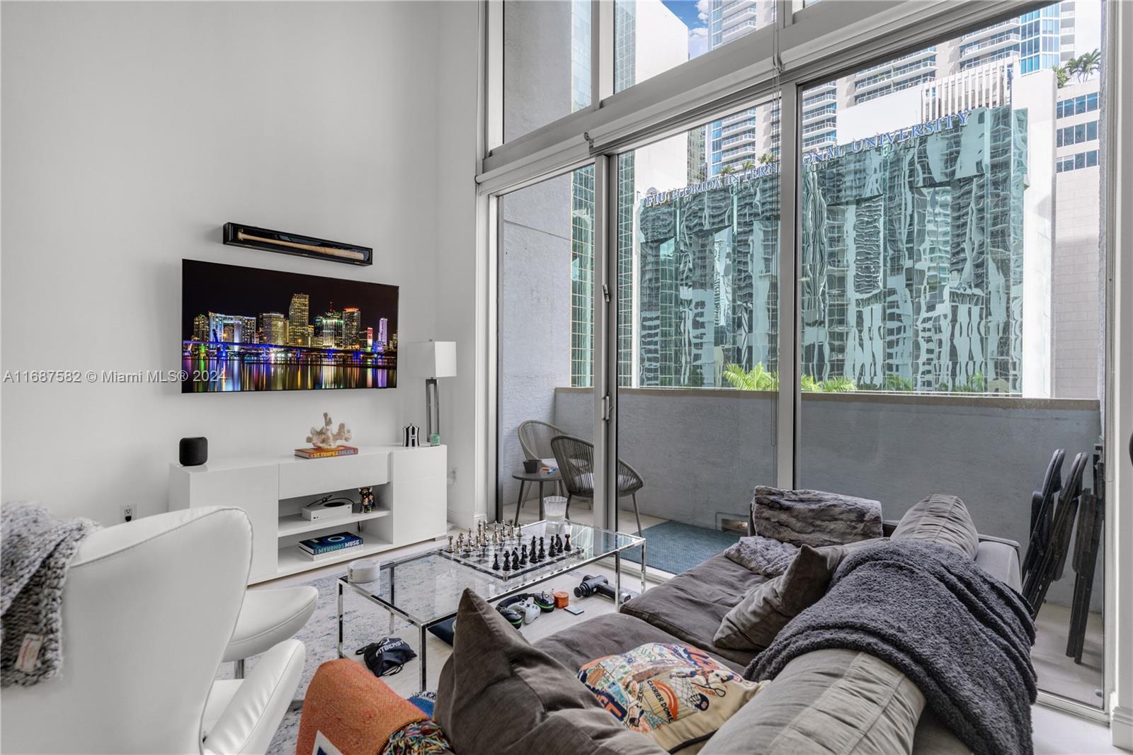 1060 Brickell Ave # 409, Miami FL 33131 photo 3