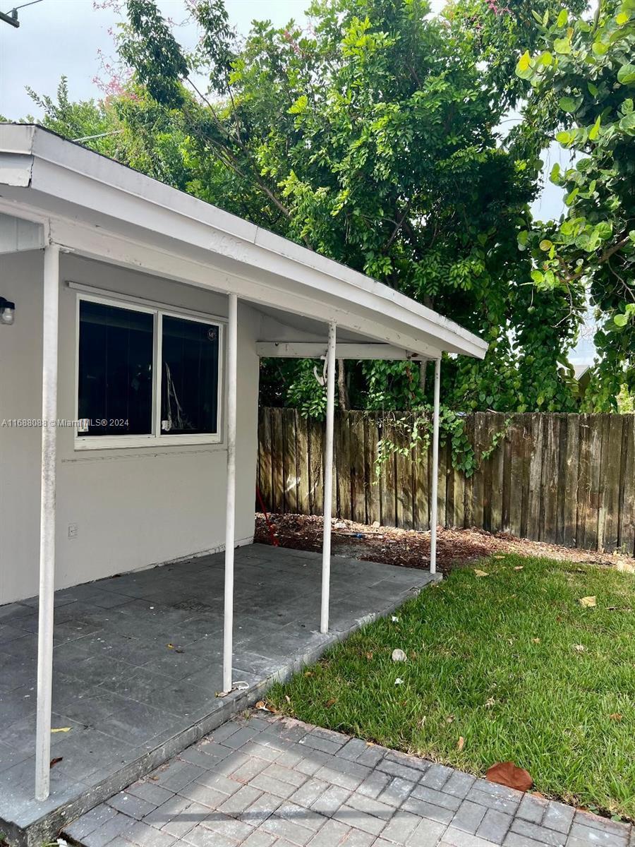 2419 Lincoln St # 23B, Hollywood FL 33020 photo 2
