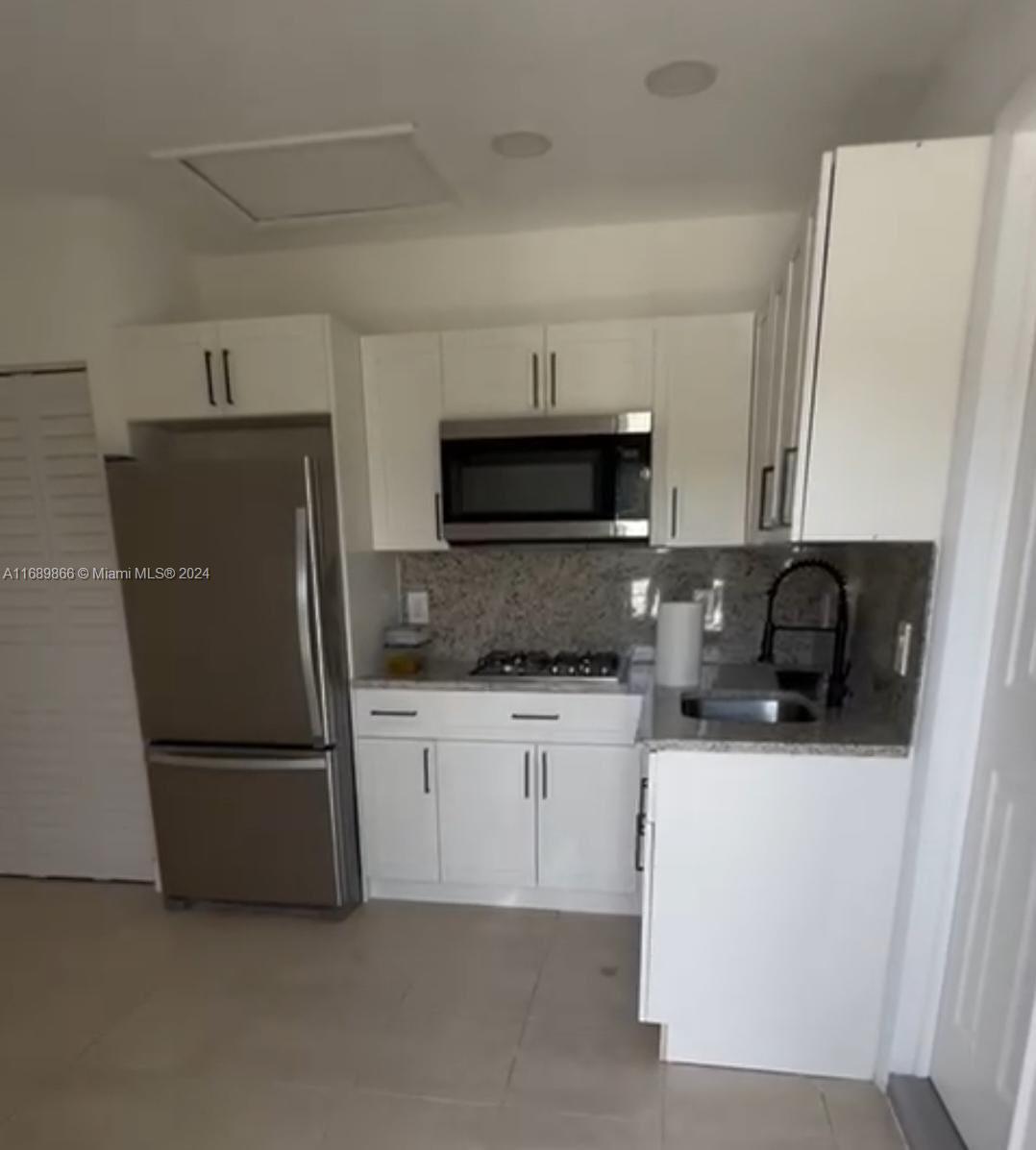 2707 Essex Ct # C, Fort Pierce FL 34946 photo 2