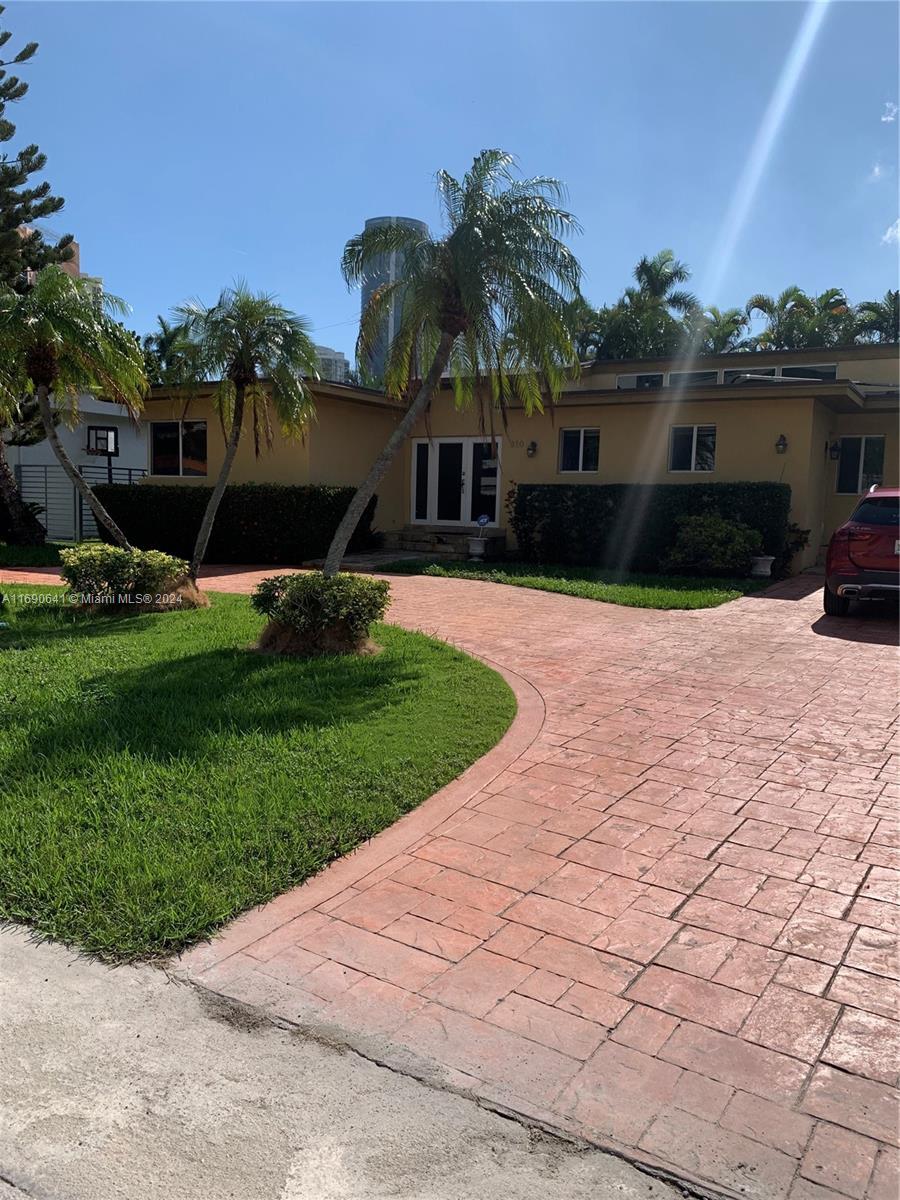 310 191st Ter, Sunny Isles Beach FL 33160 photo 2