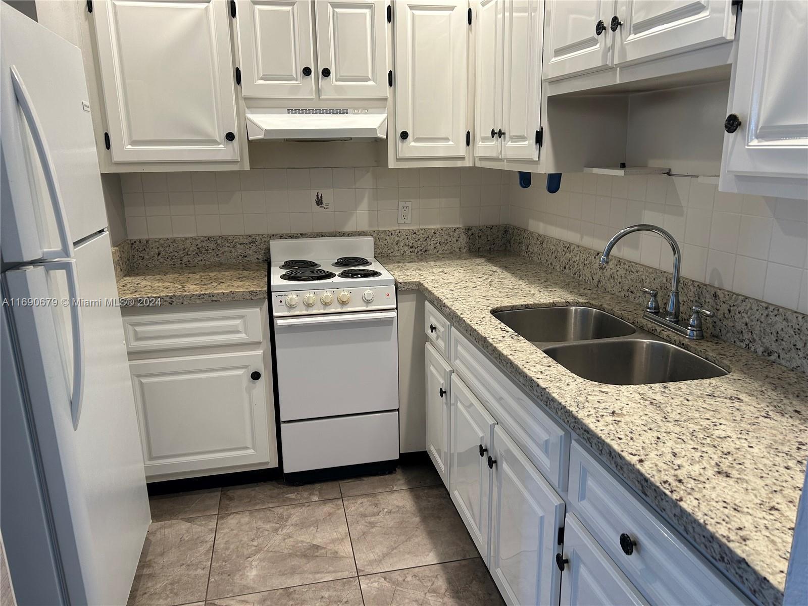 22 SE 3rd Ter # 31, Dania Beach FL 33004