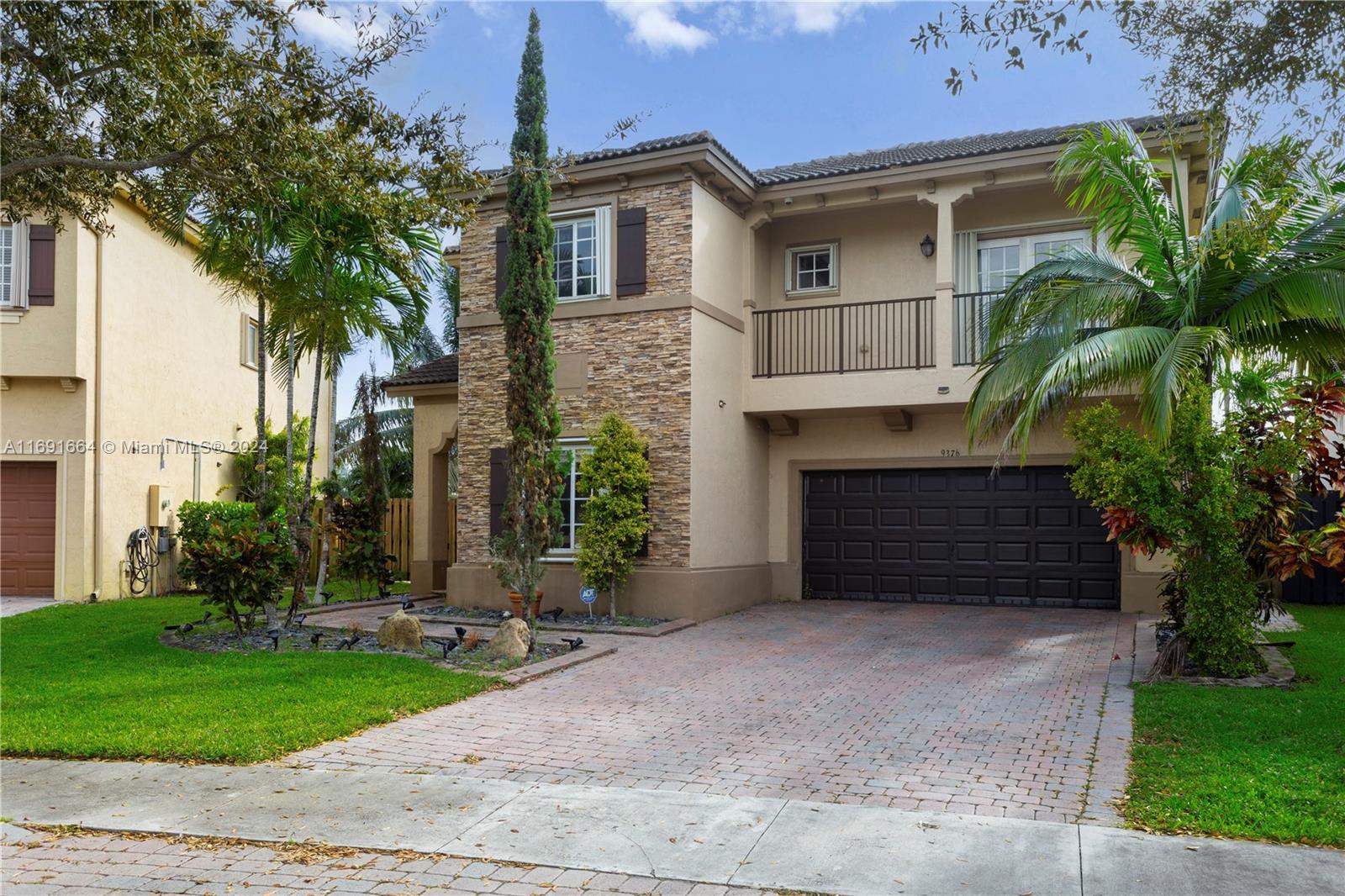 9376 SW 227th Ln, Cutler Bay FL 33190 photo 4